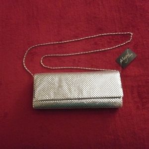 SILVER METAL MESH HANDBAG CLUTCH PURSE